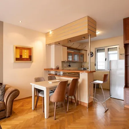 Center Lux Ii Belgrád