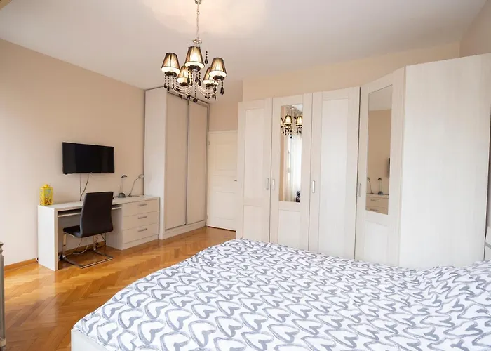 Center Lux Ii بلغراد